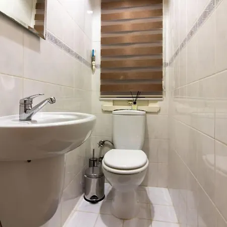 Historic 2br Nisantasi Sisli Flat High Ceilings Provincia di Istanbul