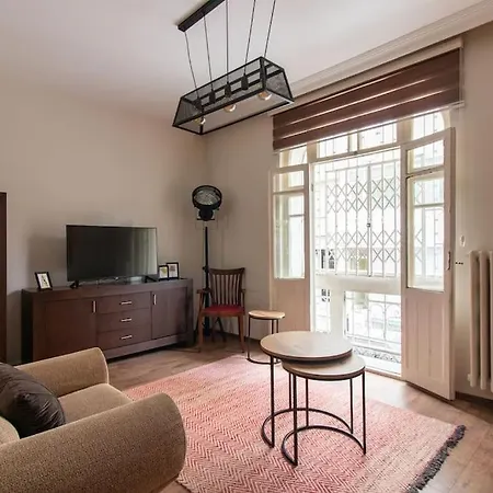 Historic 2br Nisantasi Sisli Flat High Ceilings Appartamento Provincia di Istanbul