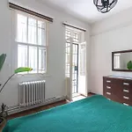 Historic 2br Nisantasi Sisli Flat High Ceilings Istanbul